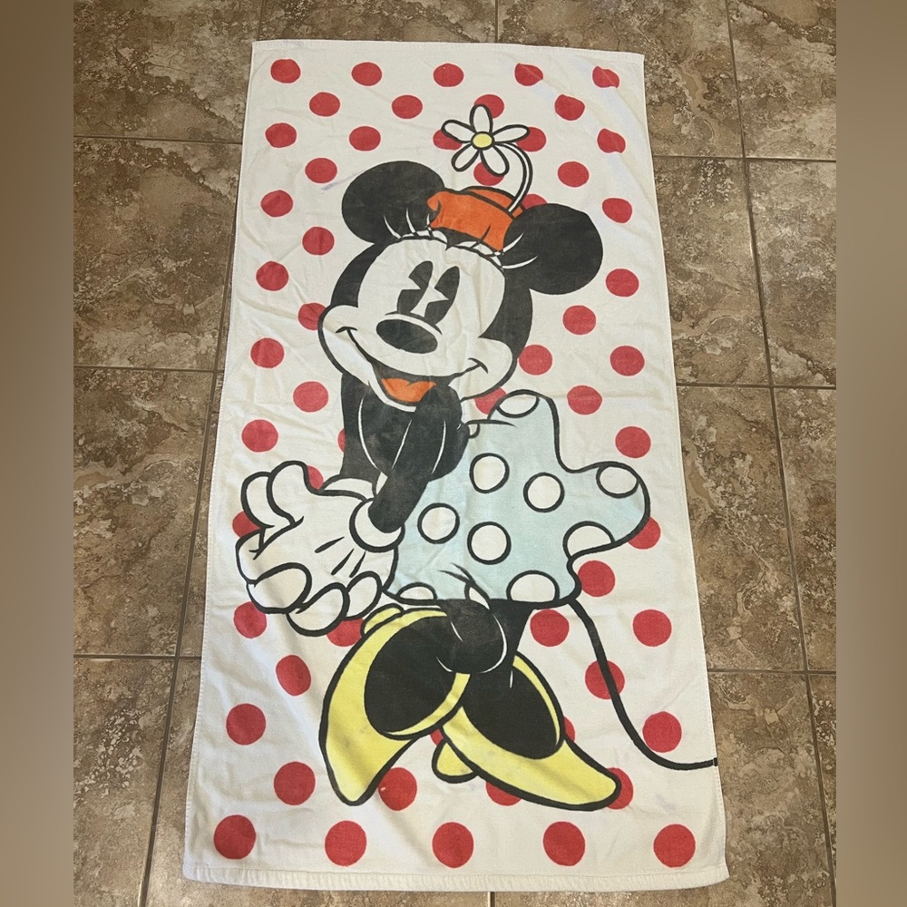 Vintage Disney Store Minnie Mouse Beach Towel